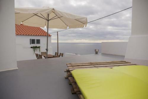 �gua De Alto Terrace House