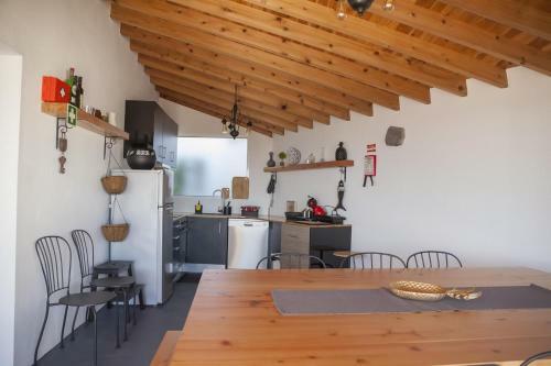 �gua De Alto Main House
