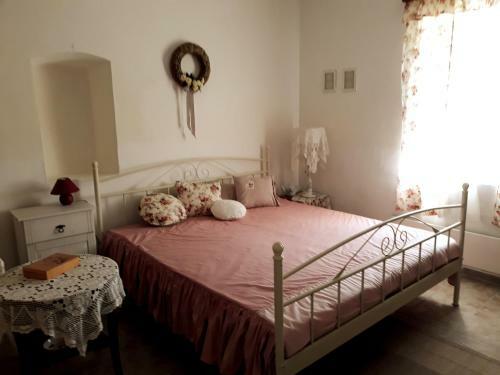 Sz�p Julis Vend�gh�z