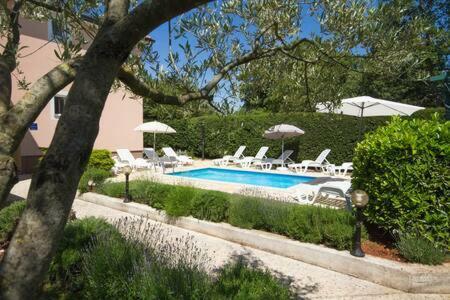 Apartments Antonac