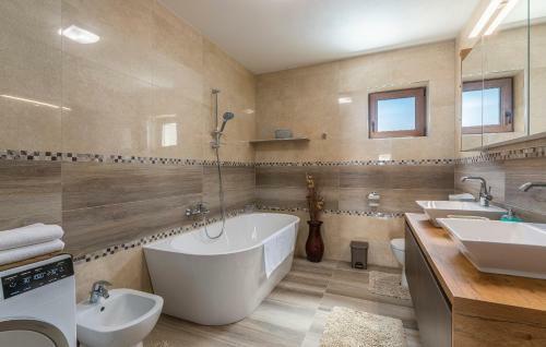 Apartamentos Holiday Home Sa-ra
