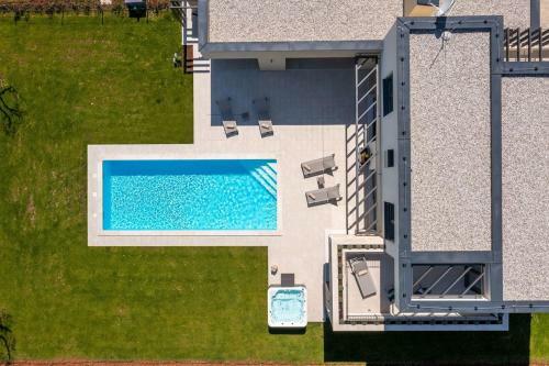 Beautiful Villa Estate & Primavera