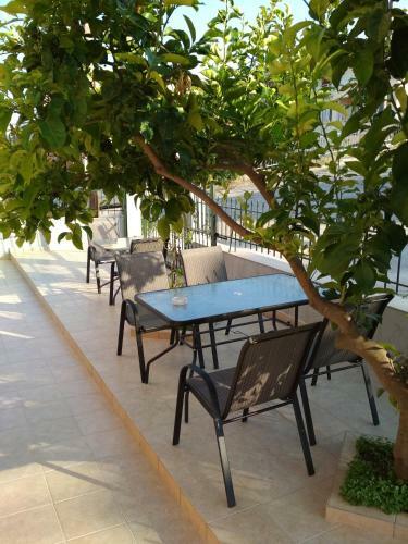 Apartments Onar