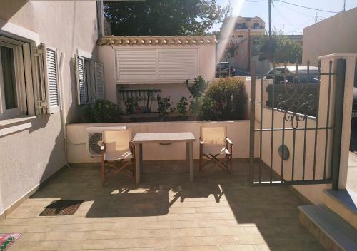 Kefalos City Apartment
