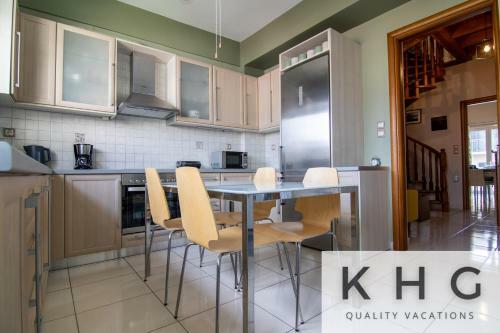 Apartamento Terraced Maisonette In Argostoli!