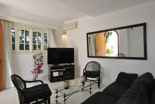 Stavento Apartments