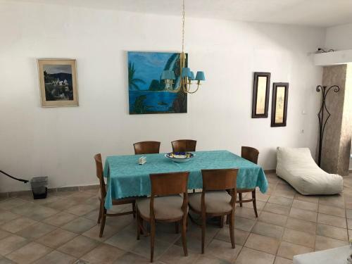 Villaparadiso Beach Front Villa