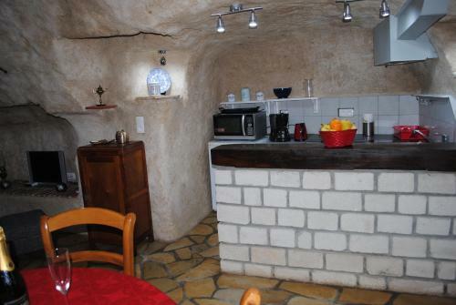 Gite " Le Troglo Des 3 Ch�teaux "