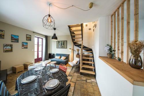 L'atypique, Charmante Maison Avec Jardin Clos