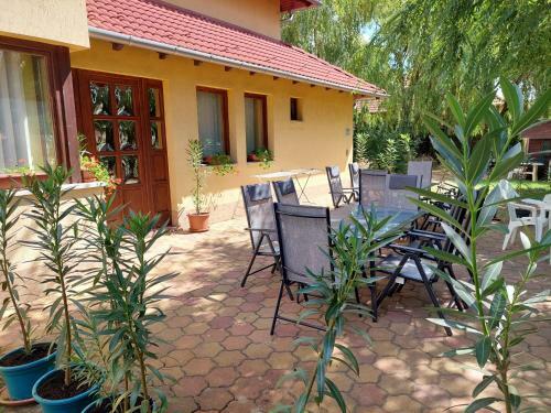 Cserke Apartmanh�z