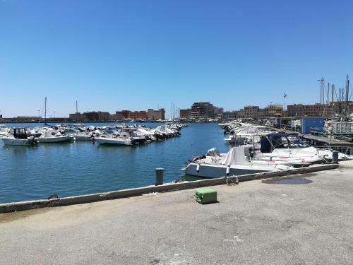 Hostal Anzio Sea Rome
