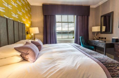Storrs Hall Hotel