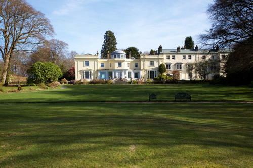 Storrs Hall Hotel