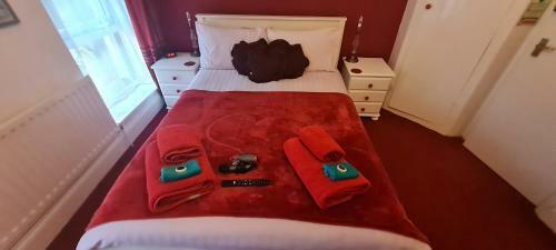 Hostal Holly Cottages