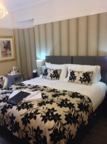 Hostal Dene House