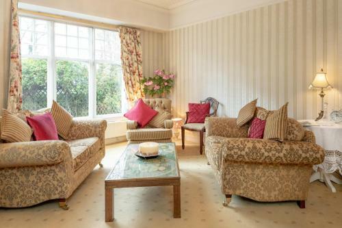 Bed & Breakfast Storrs Gate House