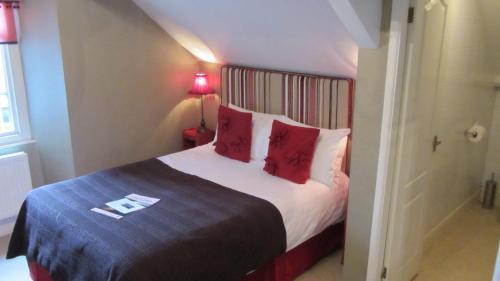 Hostal Monties Guest House
