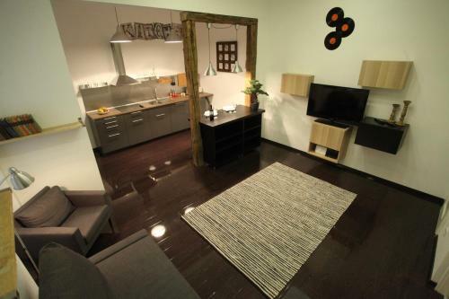 D.five Timber Town Apartment