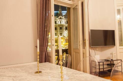 New York Palace View Apartment