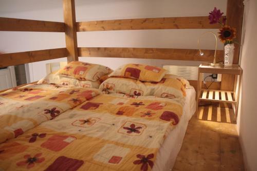 �-�jlak Apartman