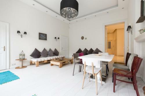 Jozef Apartment