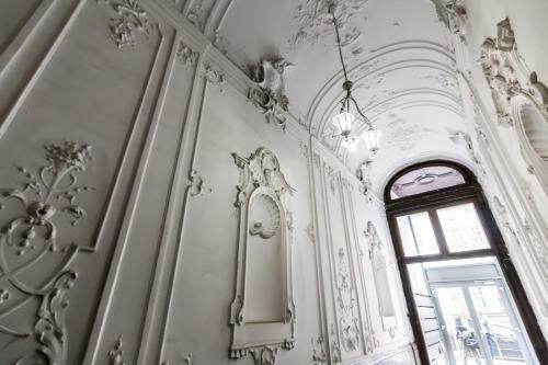 Dream Home Apartment