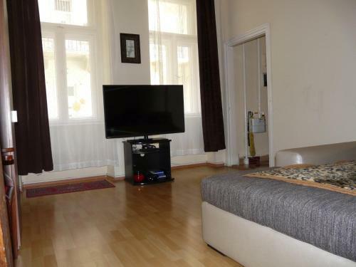 Westend Apartment & Courtyard