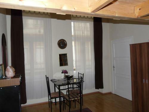 Westend Apartment & Courtyard