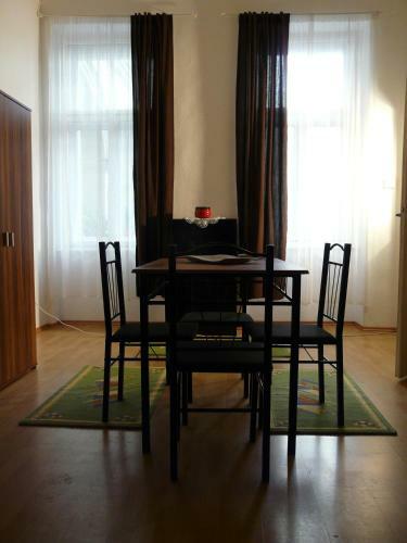Westend Apartment & Courtyard