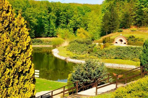 Villa Skupljen Resort: Enjoy The Freedom!