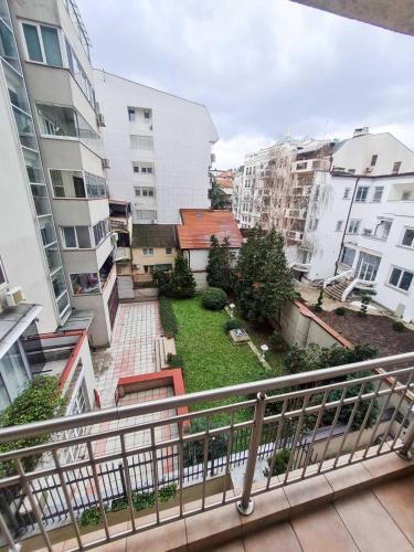 Temple Lux Apartment