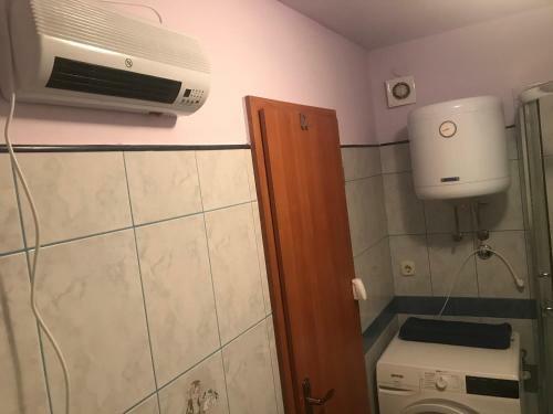 Apartment In Family House Linda