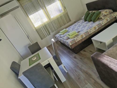 Studio Apartmani Manila