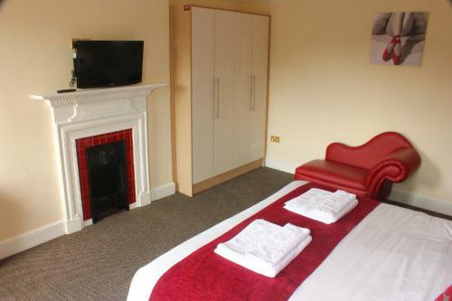 81 The Prom Hotel