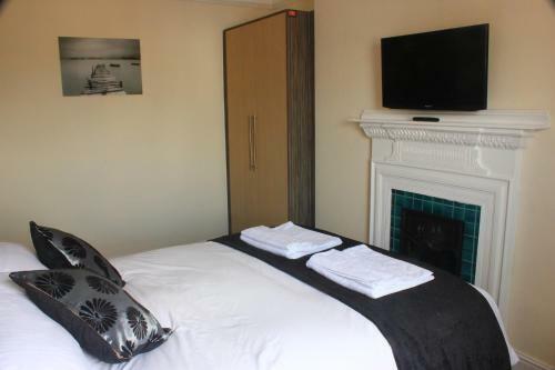 81 The Prom Hotel