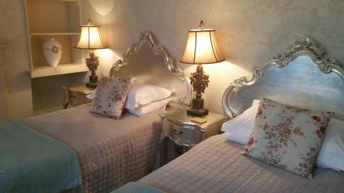 Hostal Lypiatt House