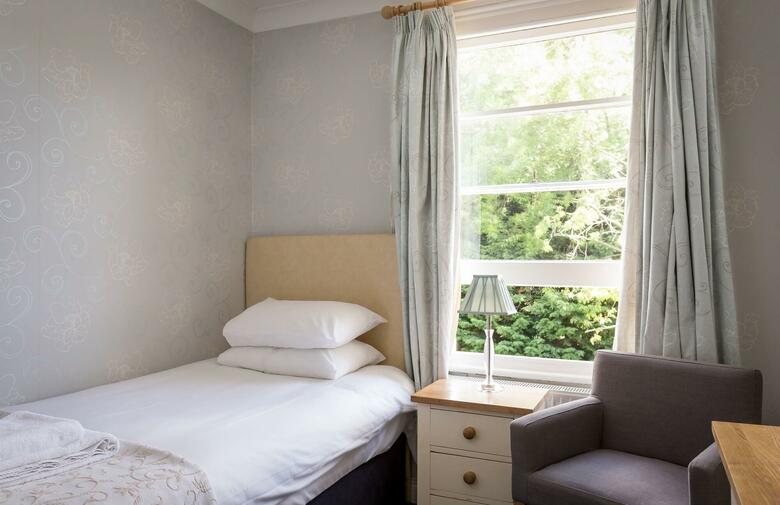Hostal The Abbey