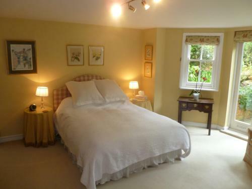Laurel House Bed And Breakfast