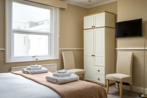Hostal Bentons Guest House