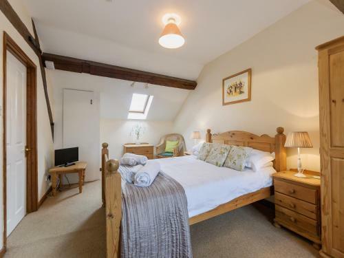 Walnut Tree House
