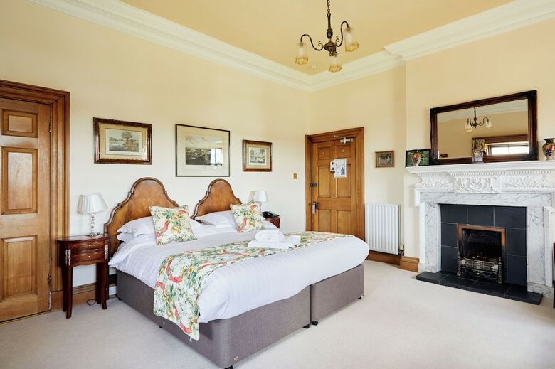 Ednam House Hotel