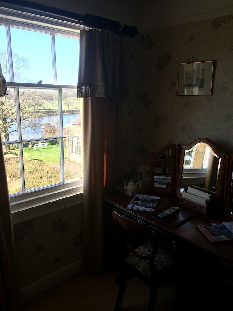 Ednam House Hotel