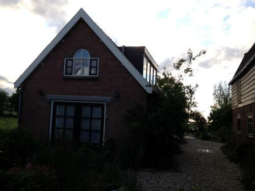 Holiday Home Koetshuis De Polderruimte
