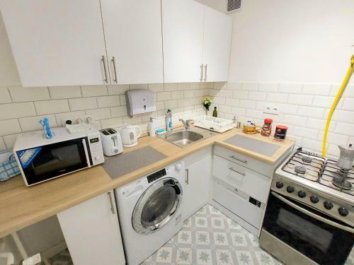 Aweshome City Apartment