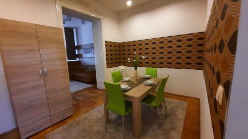 City Life Apartment