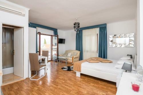Hostal Villa Voinic 3