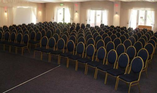 Hotel Calderfields Golf & Country Club