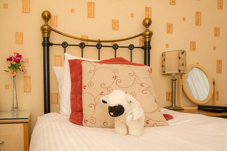 Hostal Holly-wood Guest House