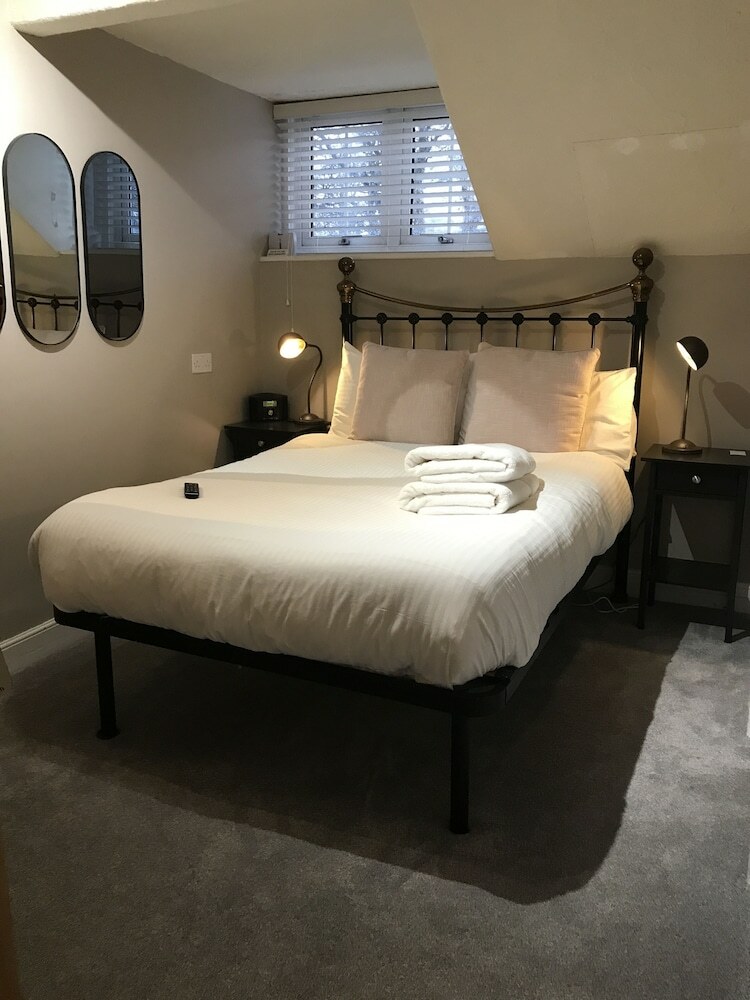 Hostal Holly-wood Guest House