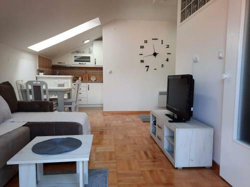 Oggy Apartment
